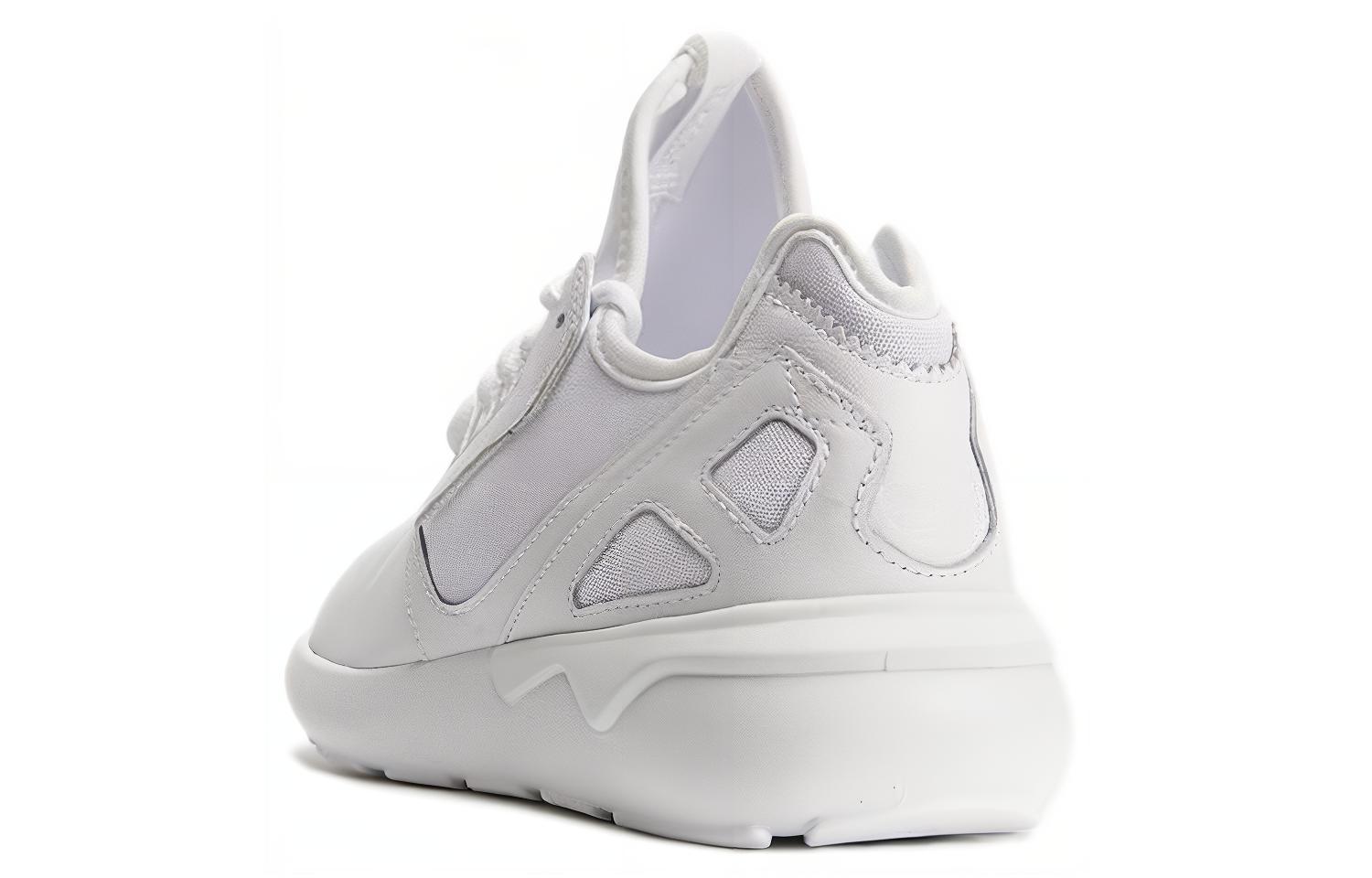 Lookbook (W) アディダスタビュラーランナー トリプルホワイト B25087