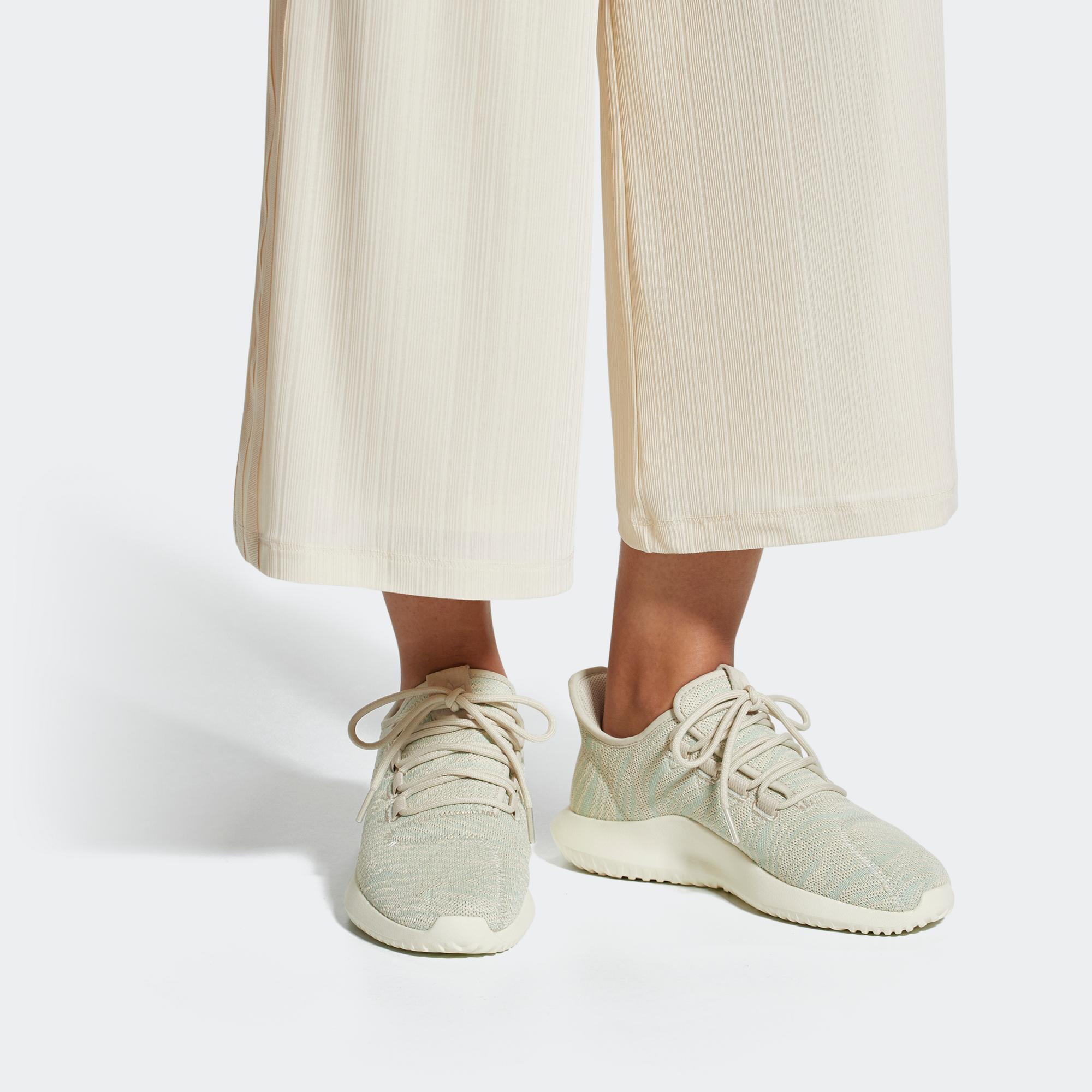 Sizing (W) アディダス チュブラー シャドウ "アッシュグレー" CQ2463