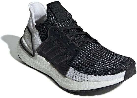 (Women) adidas UltraBoost 19 'Oreo' B75879 Lookbook (Women) adidas UltraBoost 19 'Oreo' B75879