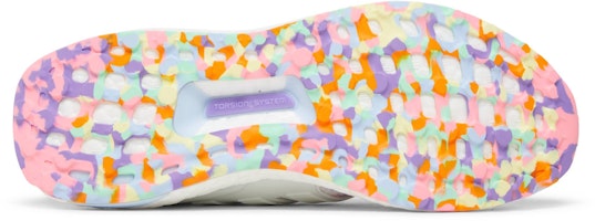 (W) 阿迪达斯UltraBoost 1.0“情人节” HQ3857 Shop (W) 阿迪达斯UltraBoost 1.0“情人节” HQ3857