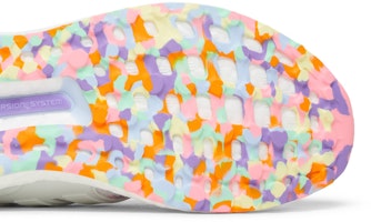 (W) 阿迪达斯UltraBoost 1.0“情人节” HQ3857 Purchase (W) 阿迪达斯UltraBoost 1.0“情人节” HQ3857