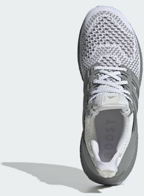 (W) 아디다스 울트라부스트 1.0 클라우드 화이트/실버 메탈릭/실버 메탈릭 JQ5903 Lookbook (W) 아디다스 울트라부스트 1.0 클라우드 화이트/실버 메탈릭/실버 메탈릭 JQ5903