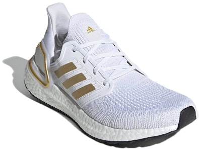 (W) adidas UltraBoost 20 'Emas Metalik' EG0727 Lookbook (W) adidas UltraBoost 20 'Emas Metalik' EG0727
