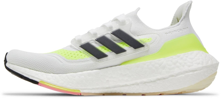 (W) adidas UltraBoost 21 'Putih Solar Kuning' FY0401 Lookbook (W) adidas UltraBoost 21 'Putih Solar Kuning' FY0401
