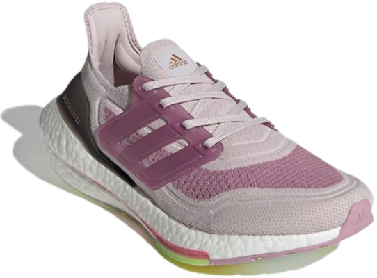 (W) adidas UltraBoost 21 Morado Hielo Tono Rosa S23831 Lookbook (W) adidas UltraBoost 21 Morado Hielo Tono Rosa S23831