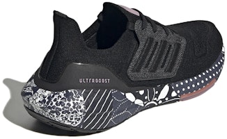 (W) adidas UltraBoost 22 'Mandala Hitam' GW6914 Shop (W) adidas UltraBoost 22 'Mandala Hitam' GW6914