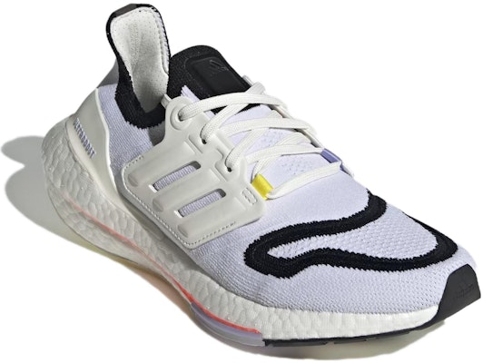 (Women) adidas UltraBoost 22 'Core White' GX8017 Lookbook (Women) adidas UltraBoost 22 'Core White' GX8017