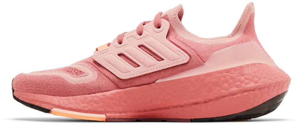 (W) adidas UltraBoost 22 'Merah Wonder' GX9133 Lookbook (W) adidas UltraBoost 22 'Merah Wonder' GX9133