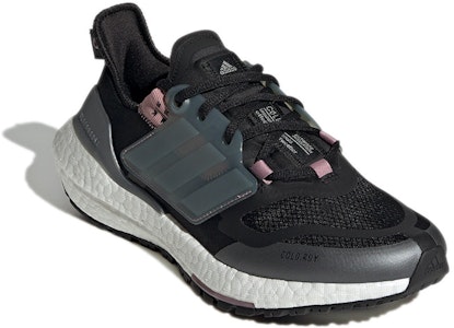 (W) adidas UltraBoost 22 Cold.Rdy 'Black Magic Mauve' Hitam Ungu Ajaib H01176 Lookbook (W) adidas UltraBoost 22 Cold.Rdy 'Black Magic Mauve' Hitam Ungu Ajaib H01176