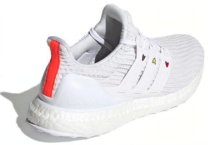 (W) adidas UltraBoost 4.0 DNA 'Hati Putih' GZ9232 Shop (W) adidas UltraBoost 4.0 DNA 'Hati Putih' GZ9232