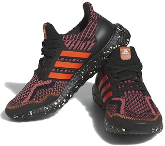 (W) 阿迪达斯UltraBoost 5.0 DNA '黑色惊奇红斑点' GV8735 Lookbook (W) 阿迪达斯UltraBoost 5.0 DNA '黑色惊奇红斑点' GV8735