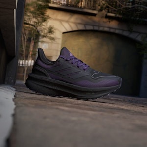 (W) アディダスウルトラブースト5 GTX オーロラブラック/プラム JQ2955 Lookbook (W) アディダスウルトラブースト5 GTX オーロラブラック/プラム JQ2955