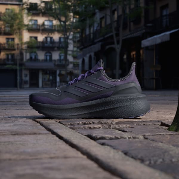 Sizing (W) アディダスウルトラブースト5 GTX オーロラブラック/プラム JQ2955