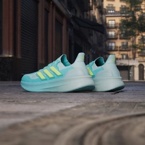 (W) 阿迪达斯 Ultraboost 5 跑鞋 蓝色/高亮黄色/薄荷绿 JQ2911 Details for (W) 阿迪达斯 Ultraboost 5 跑鞋 蓝色/高亮黄色/薄荷绿 JQ2911