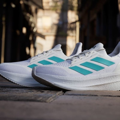 (Women) Adidas Ultraboost 5X Shoes Core White/Pure Teal/Grey Six JI3245 1