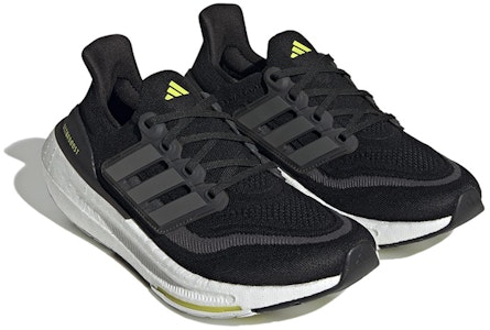 (W) adidas UltraBoost Light 'Core Black' Zapatillas Negras HQ6355 Lookbook (W) adidas UltraBoost Light 'Core Black' Zapatillas Negras HQ6355