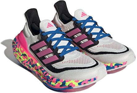 (W) 阿迪达斯UltraBoost Light '多彩豹纹' IE3063 Lookbook (W) 阿迪达斯UltraBoost Light '多彩豹纹' IE3063