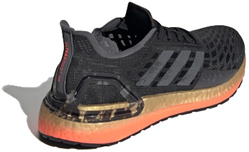 (W) adidas Ultraboost Pb 'Hitam Emas Oranye' EG0918 Lookbook (W) adidas Ultraboost Pb 'Hitam Emas Oranye' EG0918