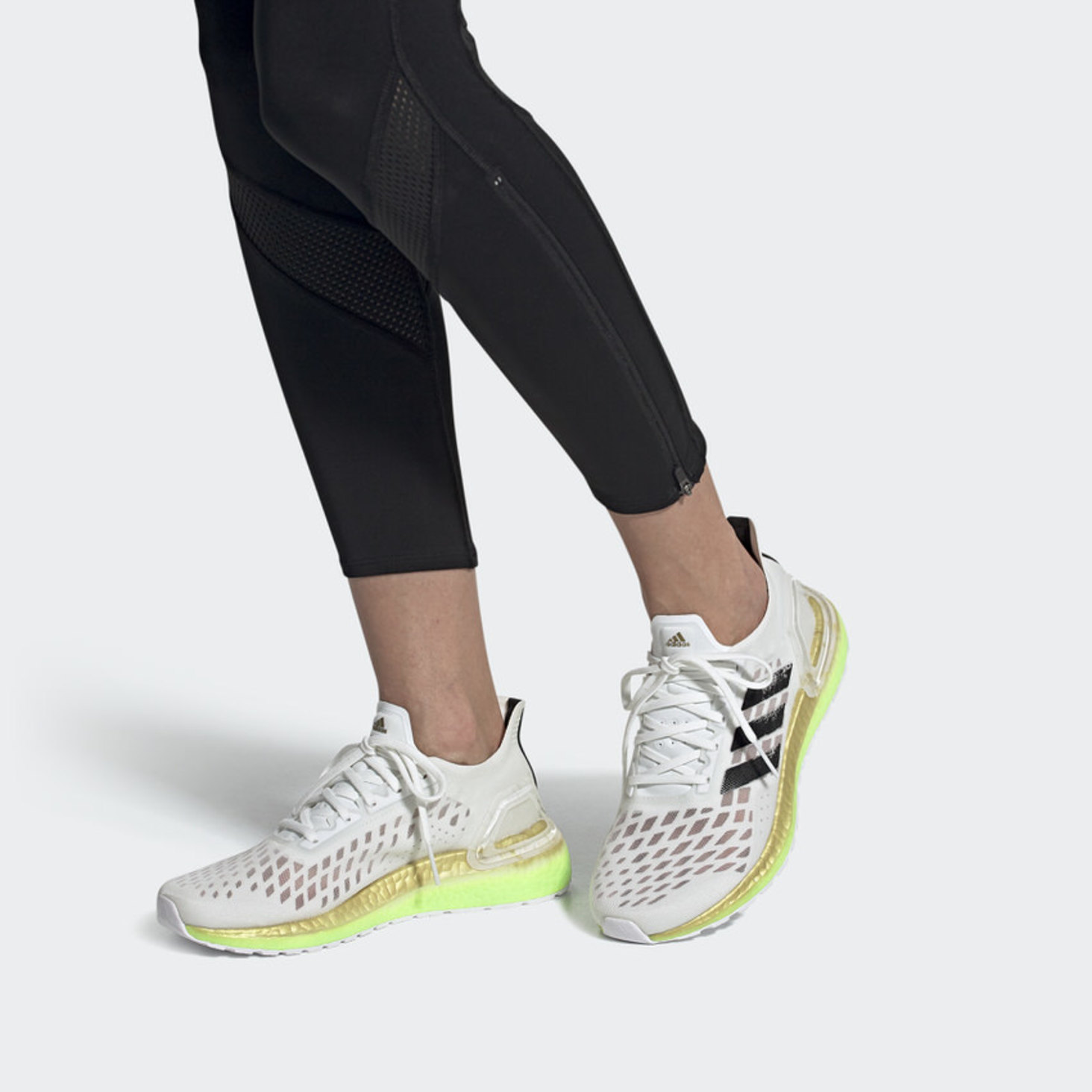 Sizing (W) adidas Ultraboost PB 'Blanco Negro Verde' FW8838