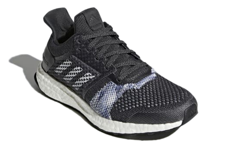 Lookbook (W) adidas UltraBoost ST ''Schwarz'' CQ2134