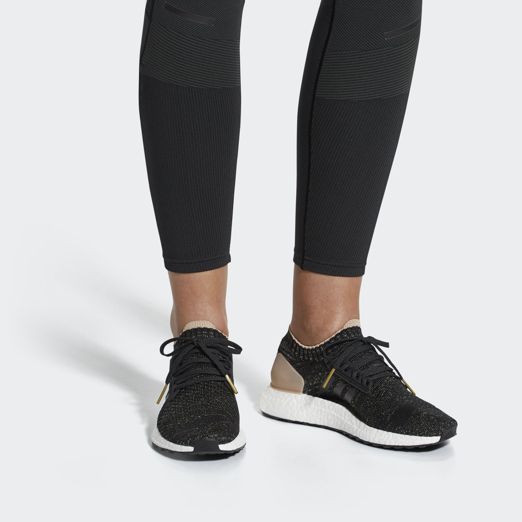 Sizing (W) adidas UltraBoost X LTD ''Carbon Ash Pearl'' Damen Sneaker BB6221