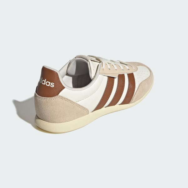 Purchase (W) Adidas Vareda Sepatu / Sneakers BARREDA LO Putih Gading/Perunggu Gelap/Vanila Hangat HQ7389