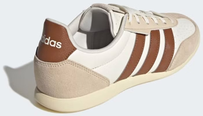 (W) Adidas Vareda Sepatu / Sneakers BARREDA LO Putih Gading/Perunggu Gelap/Vanila Hangat HQ7389 Purchase (W) Adidas Vareda Sepatu / Sneakers BARREDA LO Putih Gading/Perunggu Gelap/Vanila Hangat HQ7389