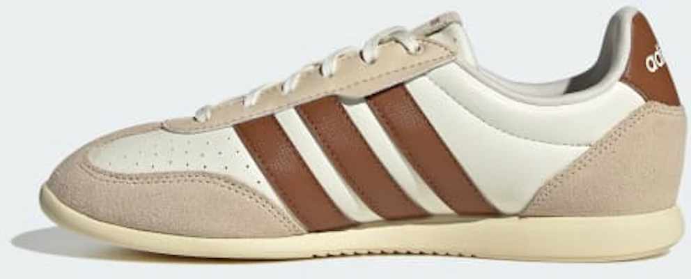 (W) Adidas Vareda Sepatu / Sneakers BARREDA LO Putih Gading/Perunggu Gelap/Vanila Hangat HQ7389 Details for (W) Adidas Vareda Sepatu / Sneakers BARREDA LO Putih Gading/Perunggu Gelap/Vanila Hangat HQ7389