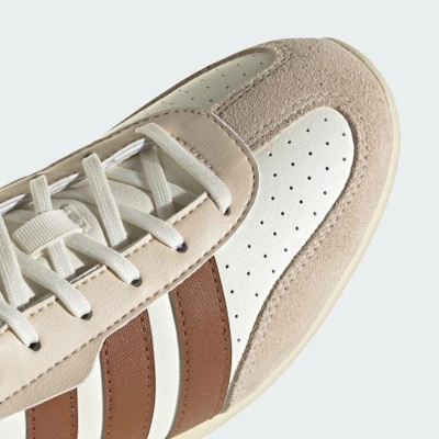 (Women) Adidas Vareda Shoes / BARREDA LO Sneakers Off White/Dusky Bronze/Warm Vanilla