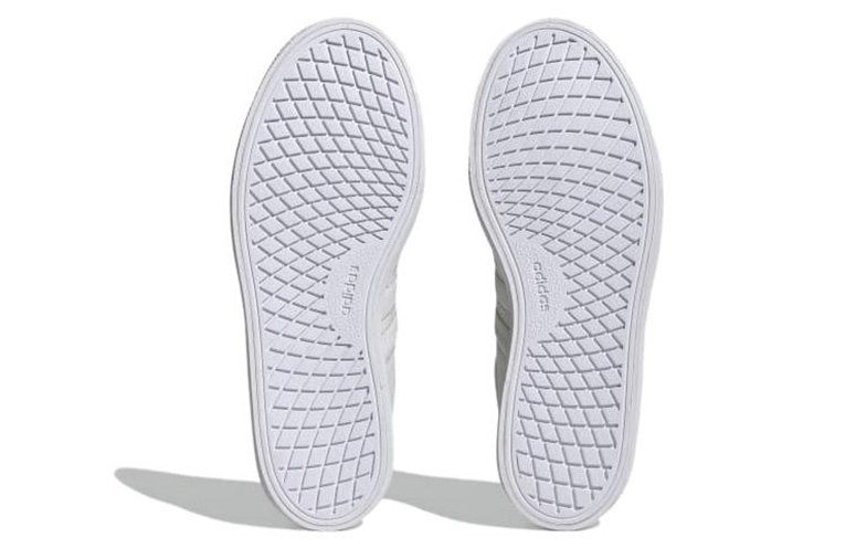 Shop (W) adidas Vulc Raid3r 'Dash Grey' Kelabu H06103