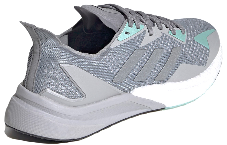 Shop adidas X9000l3 低幫 跑步鞋 女款 灰白