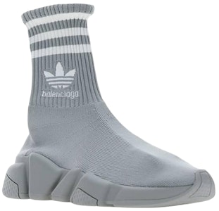 (W) 阿迪达斯 x 巴黎世家极速运动鞋‘灰色’ 717589-WBDV1-1590 Lookbook (W) 阿迪达斯 x 巴黎世家极速运动鞋‘灰色’ 717589-WBDV1-1590