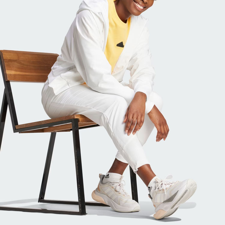 Purchase (W) 阿迪达斯 Z.N.E 白色简约logo设计连帽拉链夹克 IN9483