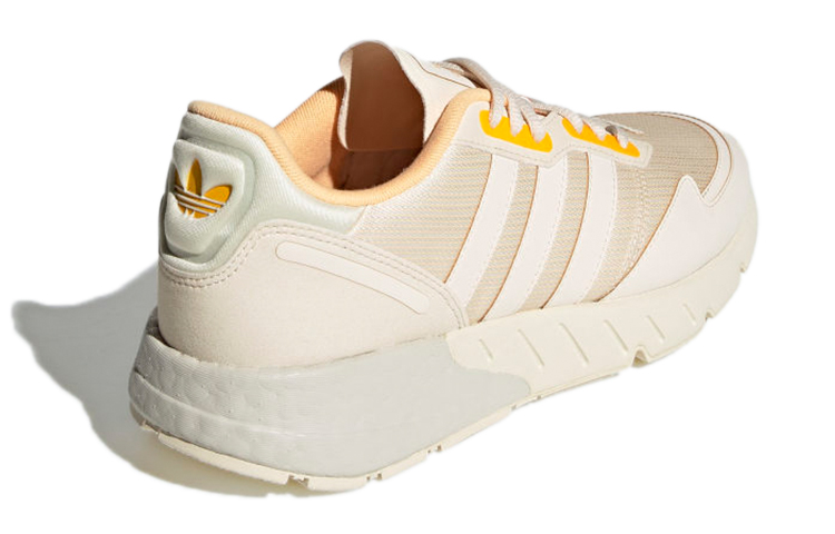 Shop adidas originals ZX 1K Boost 復古百搭運動鞋 女款 米色