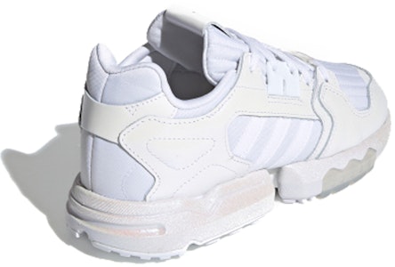 (W) adidas ZX Torsion 'Putih Awan' EG8814 Lookbook (W) adidas ZX Torsion 'Putih Awan' EG8814