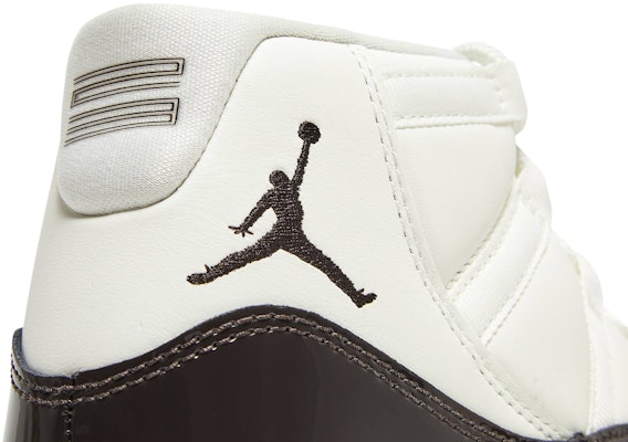 (Women) Air Jordan 11 'Neapolitan' AR0715-101 2