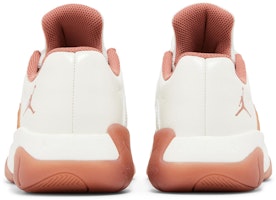 (W) Air Jordan 11 CMFT Low 'Sail Sky J Orange' Sneakers Pria DV2629-108 Details for (W) Air Jordan 11 CMFT Low 'Sail Sky J Orange' Sneakers Pria DV2629-108