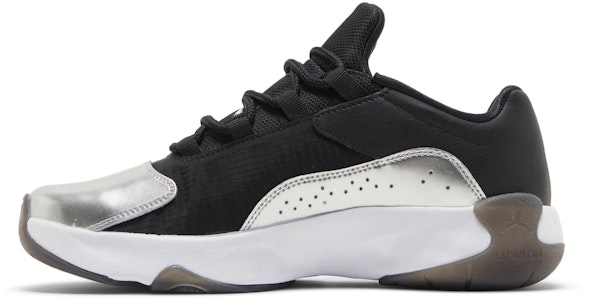 (W) エア ジョーダン 11 CMFT LOW "シルバー トゥ" DV2629-001 Lookbook (W) エア ジョーダン 11 CMFT LOW "シルバー トゥ" DV2629-001