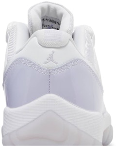 (女性)Air Jordan 11 Low 'Pure Violet' AH7860-101 Sizing (女性)Air Jordan 11 Low 'Pure Violet' AH7860-101