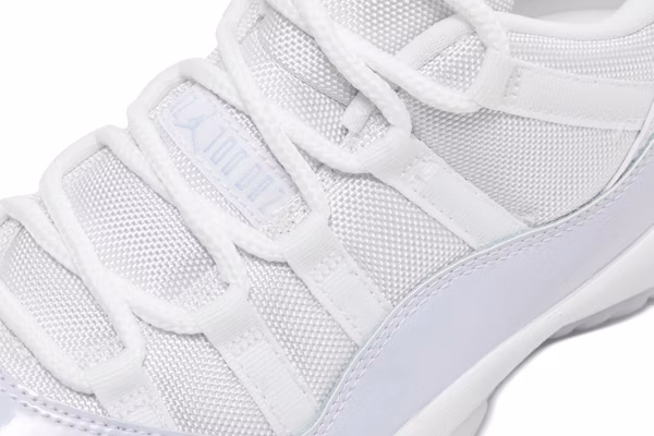 (Women) Air Jordan 11 Low 'Pure Violet' AH7860-101 1