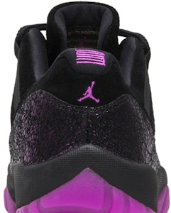 (W) Air Jordan 11 Low 'Rook to Queen' Wanita AR5149-005 Sizing (W) Air Jordan 11 Low 'Rook to Queen' Wanita AR5149-005