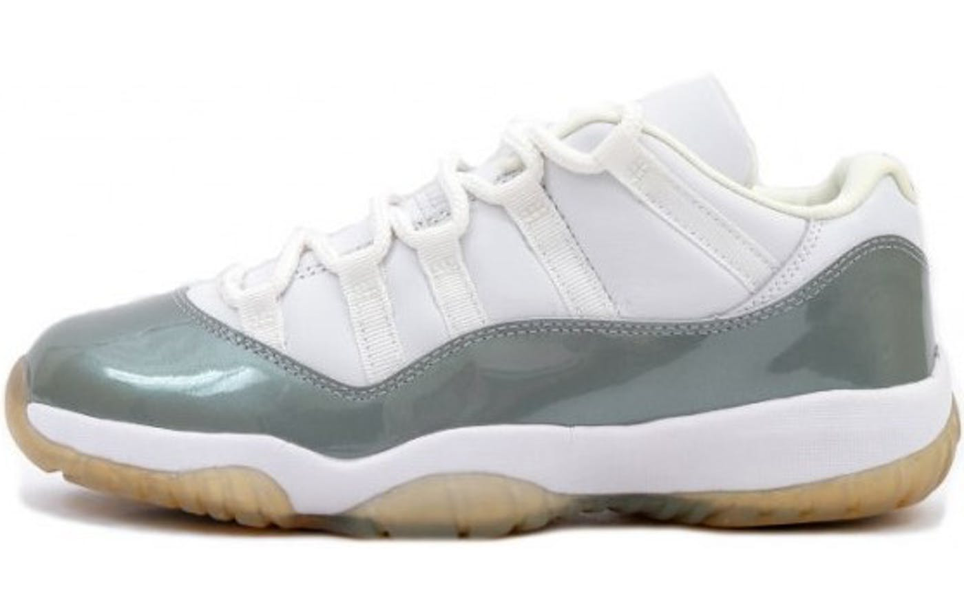 (Women) Air Jordan 11 Retro Low 'Metallic' 2001 833001-102