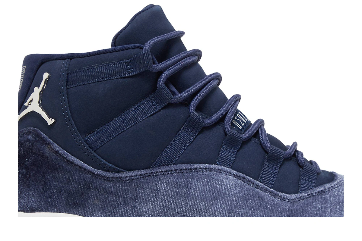 (Women) Air Jordan 11 Velvet 'Midnight Navy'