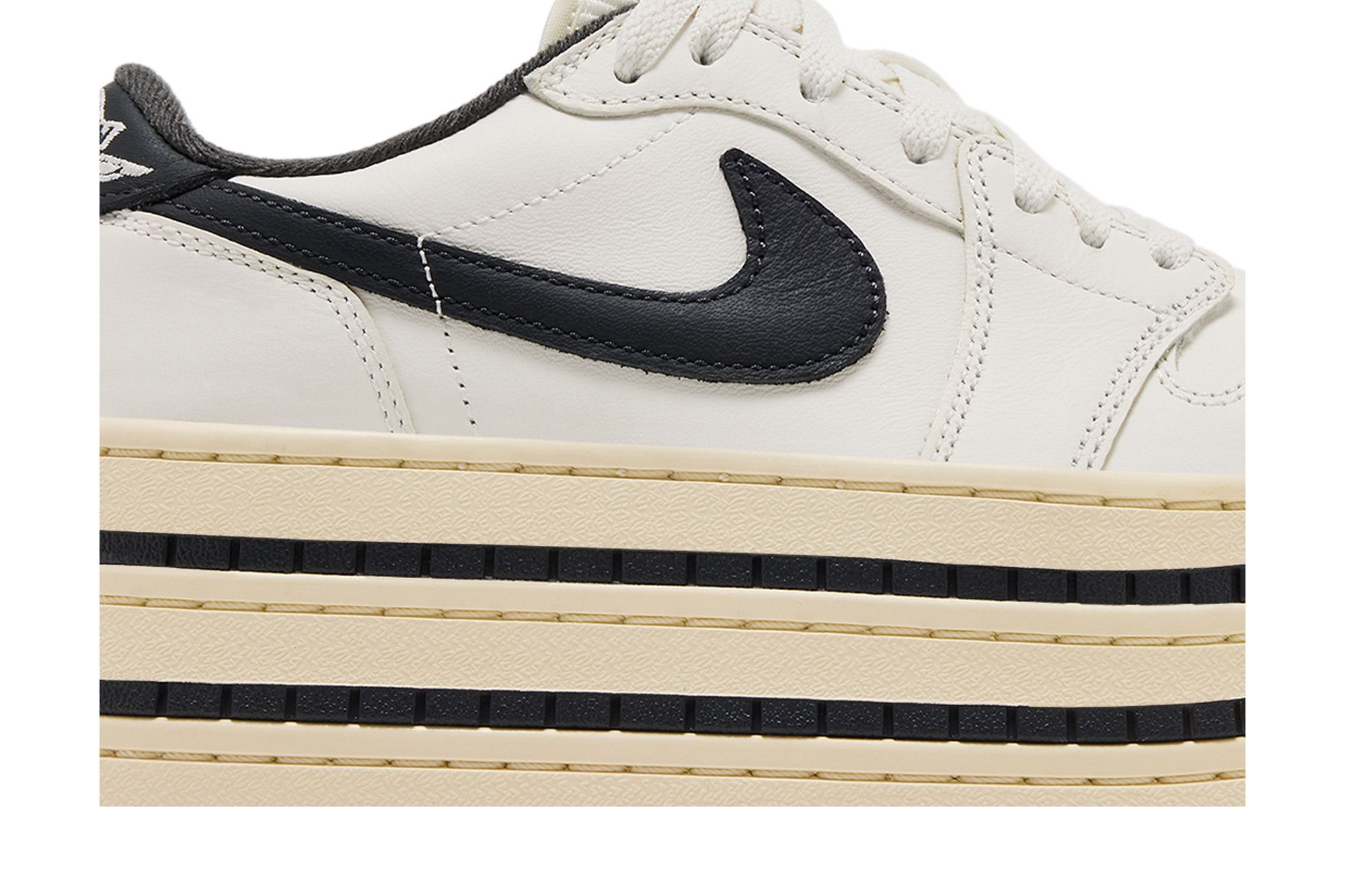 Lookbook (W) Air Jordan 1 ''Triple Stack - Sail Coconut Milk'' dalam Warna Krim Santan. HV8288-100