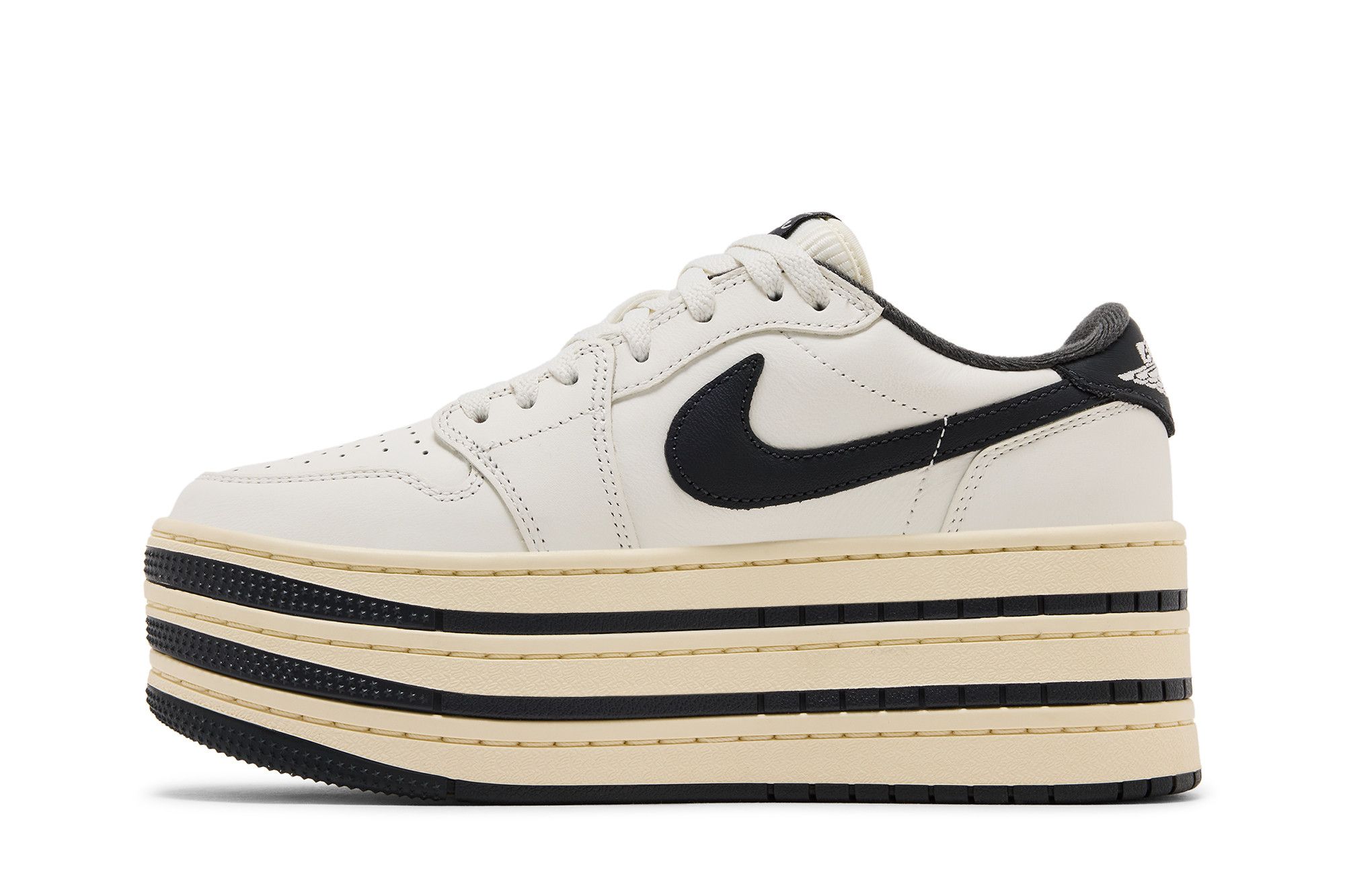 Shop (W) Air Jordan 1 ''Triple Stack - Sail Coconut Milk'' dalam Warna Krim Santan. HV8288-100