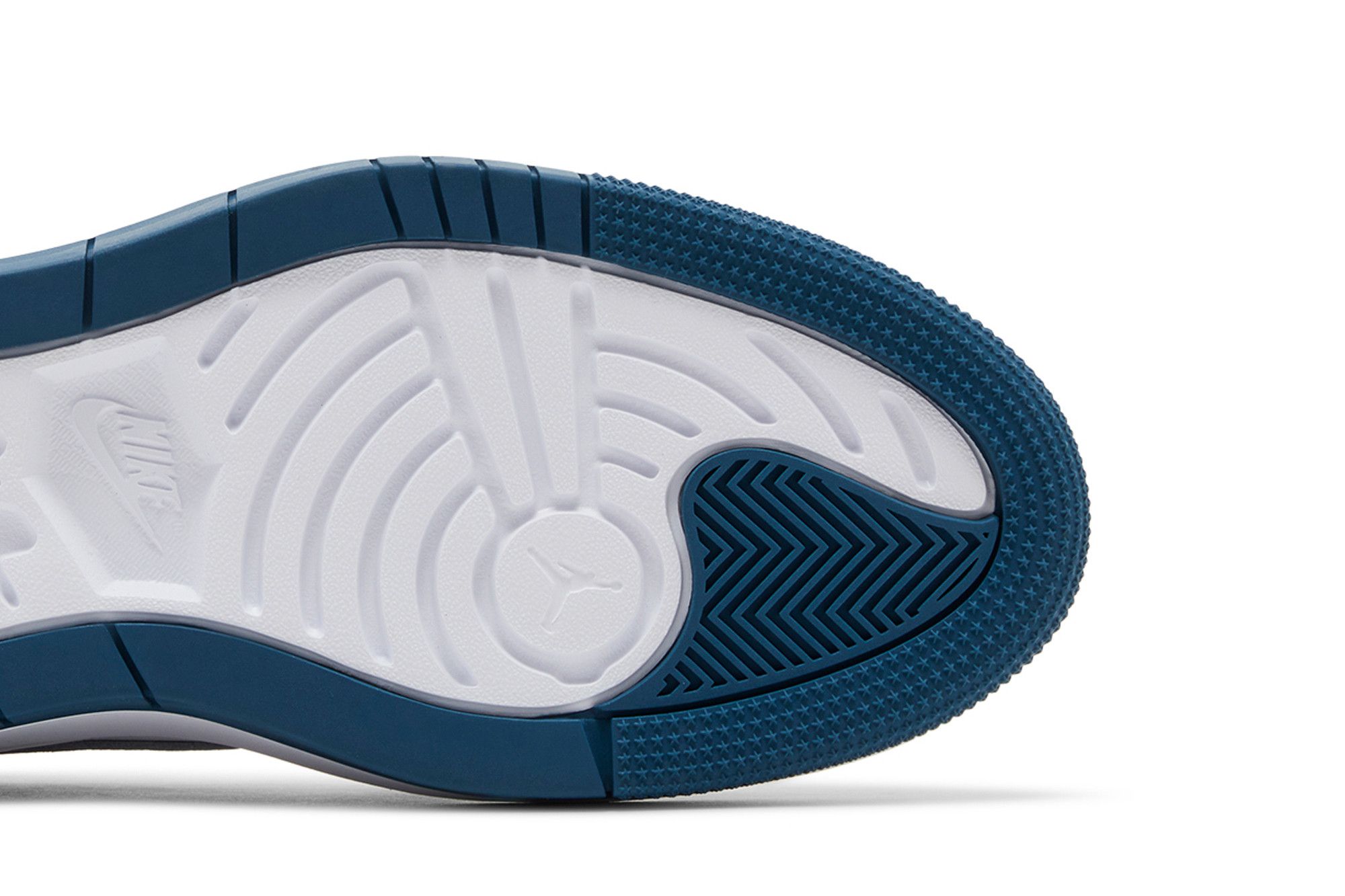 Purchase (W) Air Jordan 1 Elevate High ''Sky J Bleu Français'' DN3253-401