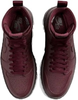 (W) Air Jordan 1 Tinggi Brooklyn 'Burgundy Crush' FJ5737-600 Lookbook (W) Air Jordan 1 Tinggi Brooklyn 'Burgundy Crush' FJ5737-600