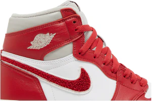 Order (女性鞋款)Air Jordan 1 高筒 OG 'Chenille' DJ4891-061