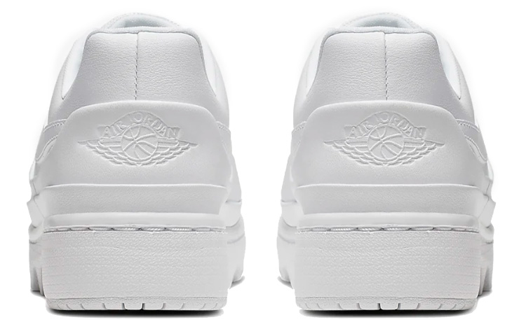 Shop (W) Air Jordan 1 Jester XX Low Lacets Blanc Triple CI7815-100