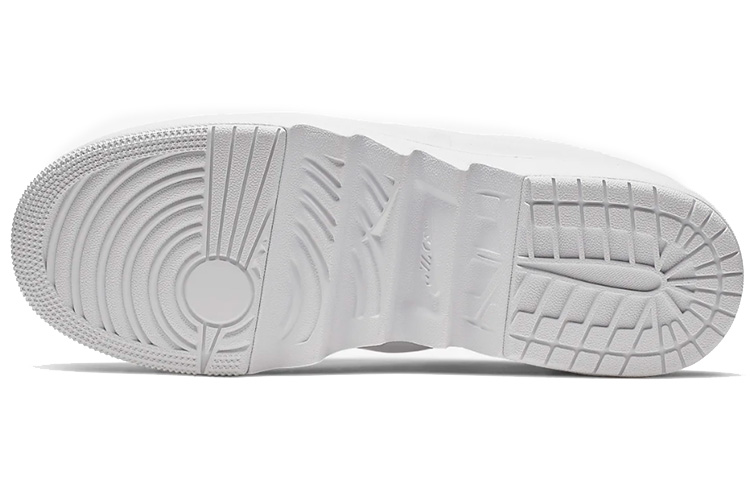 Purchase (W) Air Jordan 1 Jester XX Low Lacets Blanc Triple CI7815-100